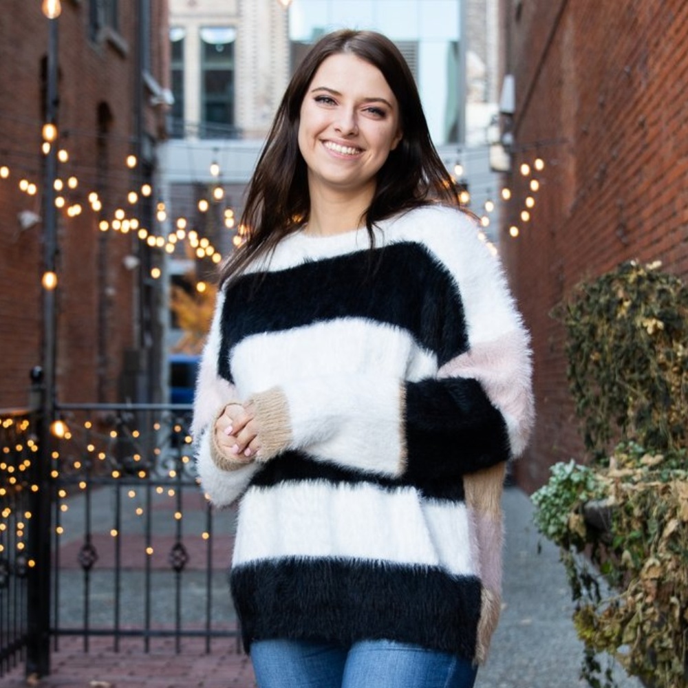 SUGAR AND SPICE RELAXED SOFT KNIT SWEATER